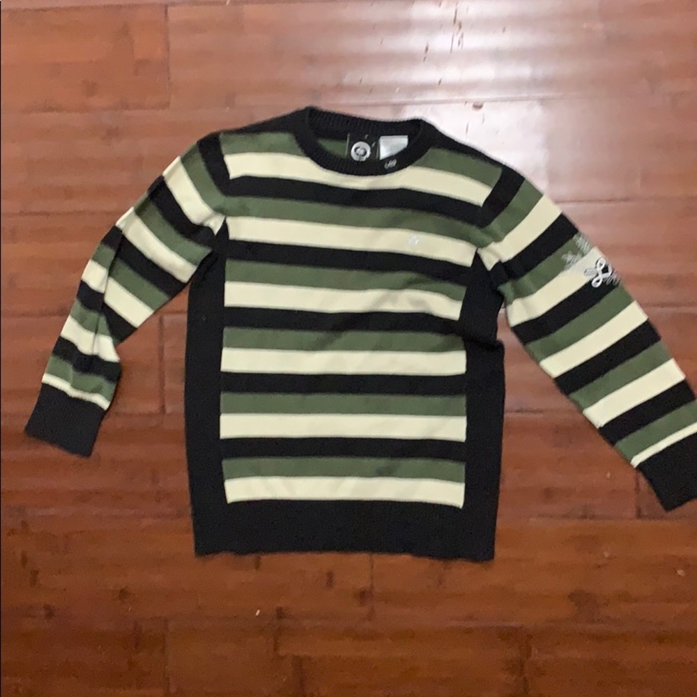 Boys Lrg striped sweater.